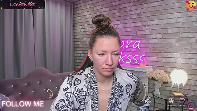 Snapshot of SarahCoksss chatting on January 18, 2025, 1:19 am SarahCoksss online show from January 18, 2025, 1:19 am