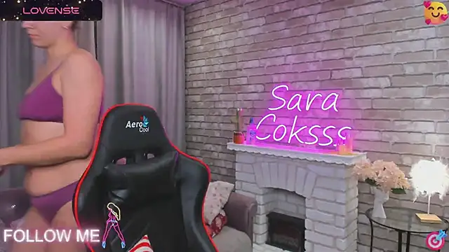 Snapshot of SarahCoksss chatting on January 23, 2025, 12:14 am SarahCoksss online show from January 23, 2025, 12:14 am