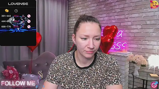 Snapshot of SarahCoksss chatting on February 13, 2025, 11:58 pm SarahCoksss online show from February 13, 2025, 11:58 pm