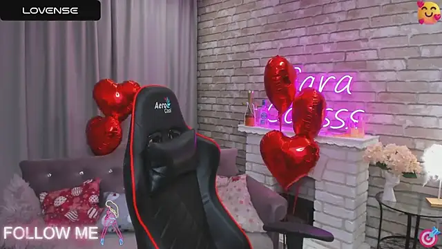 Snapshot of SarahCoksss chatting on February 16, 2025, 3:58 am SarahCoksss online show from February 16, 2025, 3:58 am