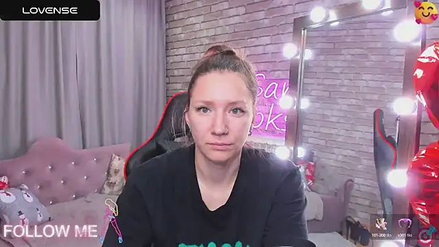 Snapshot of SarahCoksss chatting on March 4, 2025, 12:07 am SarahCoksss online show from March 4, 2025, 12:07 am