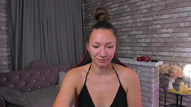 Snapshot of SarahCoksss chatting on October 12, 2025, 1:04 am SarahCoksss online show from October 12, 2025, 1:04 am