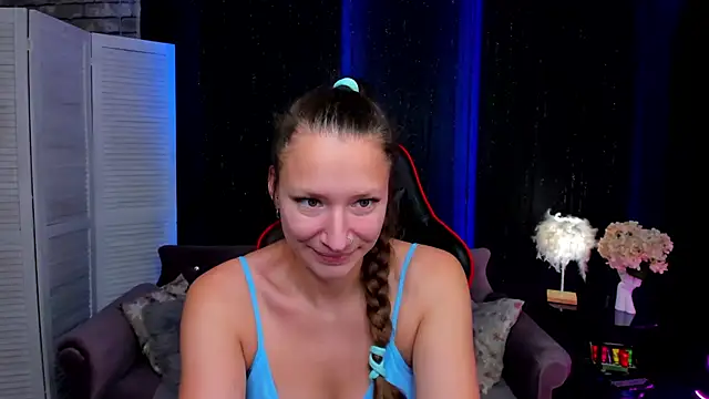 Snapshot of SarahCoksss chatting on November 5, 2025, 12:10 am SarahCoksss online show from November 5, 2025, 12:10 am