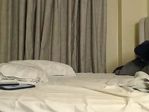 CurvyGlass online show from March 12, 2025, 12:20 am