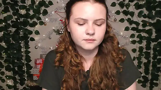 Snapshot of IxxiLiana chatting on January 5, 2025, 4:04 am IxxiLiana online show from January 5, 2025, 4:04 am