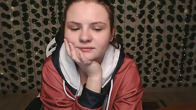 Snapshot of IxxiLiana chatting on March 3, 2025, 8:16 am IxxiLiana online show from March 3, 2025, 8:16 am