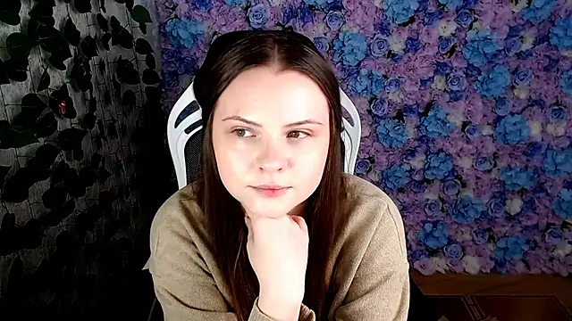 Snapshot of IxxiLiana chatting on September 14, 2025, 5:06 am IxxiLiana online show from September 14, 2025, 5:06 am