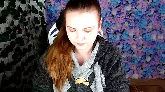 Snapshot of IxxiLiana chatting on September 19, 2025, 4:58 am IxxiLiana online show from September 19, 2025, 4:58 am