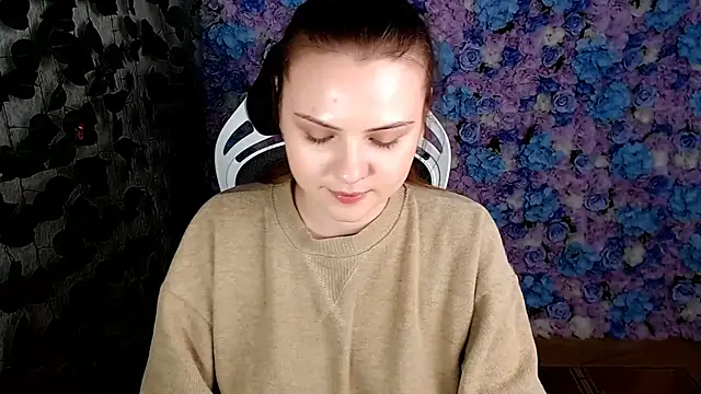 Snapshot of IxxiLiana chatting on September 25, 2025, 6:06 am IxxiLiana online show from September 25, 2025, 6:06 am