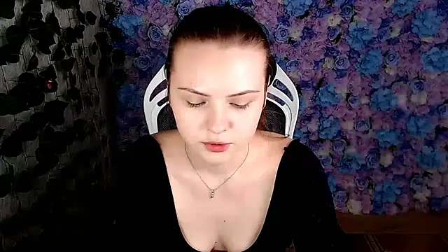 Snapshot of IxxiLiana chatting on October 19, 2025, 5:08 am IxxiLiana online show from October 19, 2025, 5:08 am