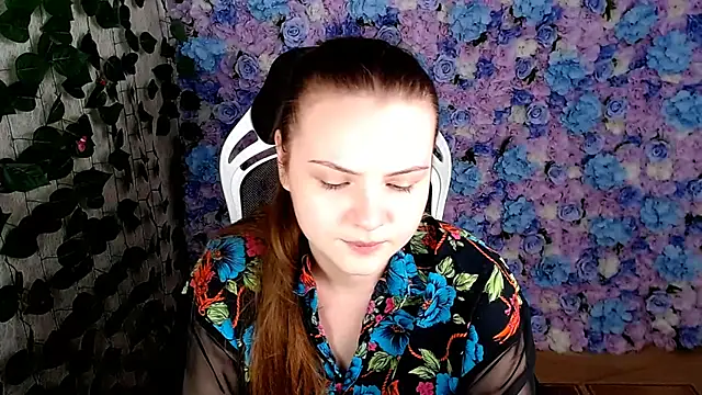 Snapshot of IxxiLiana chatting on October 20, 2025, 5:08 am IxxiLiana online show from October 20, 2025, 5:08 am
