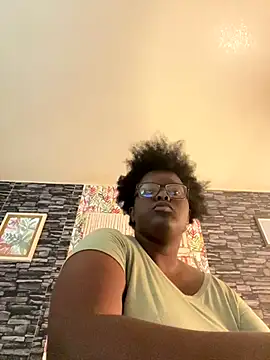 Yagurl  west online show from November 6, 2025, 8:54 pm