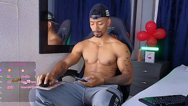 Snapshot of Manolo_Hot1 chatting on January 31, 2025, 2:49 pm Manolo Hot1 online show from January 31, 2025, 2:49 pm