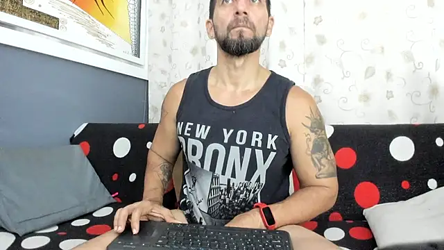 Snapshot of JULESLAKES chatting on October 30, 2025, 2:51 pm JULESLAKES online show from October 30, 2025, 2:51 pm