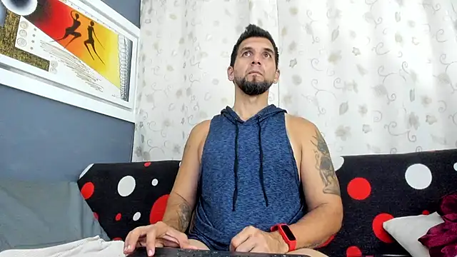 Snapshot of JULESLAKES chatting on November 22, 2025, 7:13 pm JULESLAKES online show from November 22, 2025, 7:13 pm