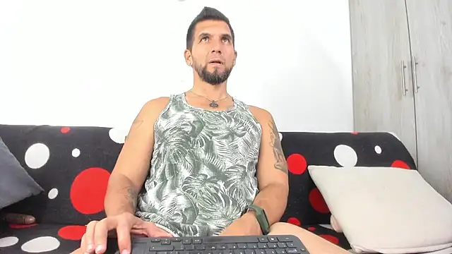 Snapshot of JULESLAKES chatting on December 2, 2025, 2:17 am JULESLAKES online show from December 2, 2025, 2:17 am