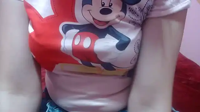 nadescomthxx online show from February 19, 2025, 12:55 pm