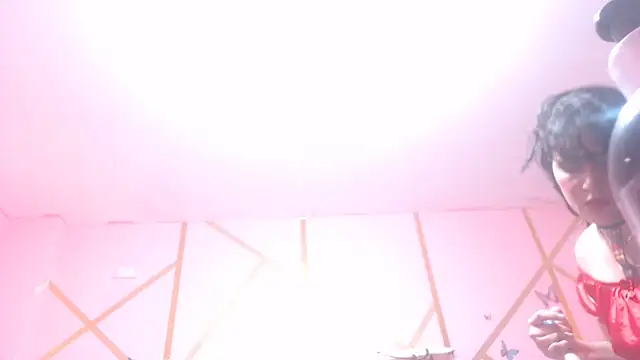 nadescomthxx online show from March 15, 2025, 10:13 am