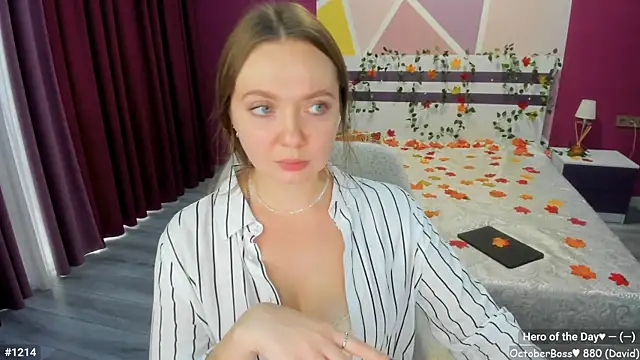 Snapshot of LizaGost chatting on October 9, 2025, 11:52 am LizaGost online show from October 9, 2025, 11:52 am