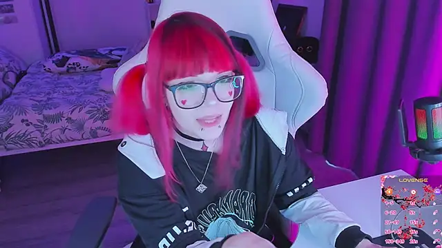 Snapshot of Yumi_Youkai chatting on October 14, 2025, 12:50 pm Yumi Youkai online show from October 14, 2025, 12:50 pm