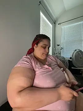 Snapshot of bbwredhead chatting on October 2, 2025, 1:40 pm bbwredhead online show from October 2, 2025, 1:40 pm