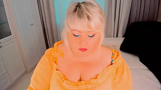 BIGTITSBBW online show from September 9, 2025, 1:10 pm