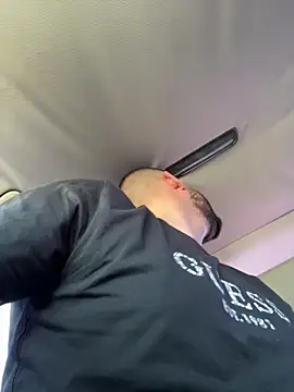 ElChapoGuzman95 online show from February 12, 2025, 1:06 pm