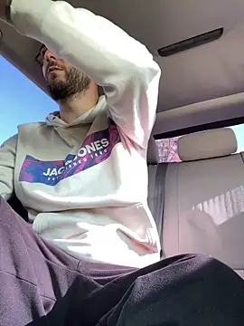 ElChapoGuzman95 online show from March 19, 2025, 1:51 pm