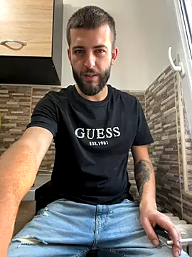 ElChapoGuzman95 online show from October 21, 2025, 5:30 am