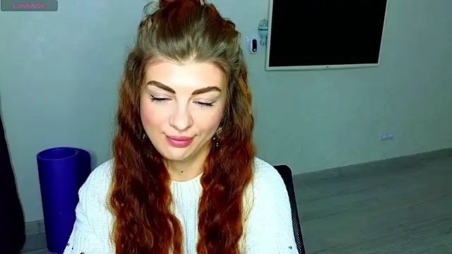  comefeelme  online show from February 23, 2025, 4:17 am