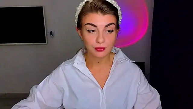 Snapshot of _comefeelme_ chatting on November 3, 2025, 5:36 pm comefeelme online show from November 3, 2025, 5:36 pm