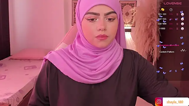 shayla 18 online show from March 3, 2025, 8:54 pm