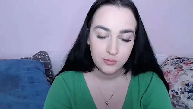Snapshot of vitalina_freedom chatting on December 13, 2024, 12:28 pm vitalina freedom online show from December 13, 2024, 12:28 pm