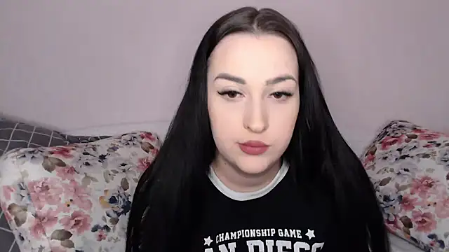 Snapshot of vitalina_freedom chatting on December 26, 2024, 12:05 pm vitalina freedom online show from December 26, 2024, 12:05 pm