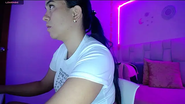 tiffany  pink online show from January 31, 2025, 7:40 pm