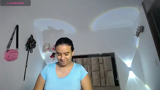 tiffany  pink online show from November 15, 2025, 10:04 pm