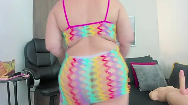 Snapshot of Cheryl_JONES chatting on November 21, 2025, 7:29 am Cheryl JONES online show from November 21, 2025, 7:29 am