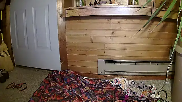 Snapshot of lyra_rose chatting on January 25, 2025, 4:34 am lyra rose online show from January 25, 2025, 4:34 am