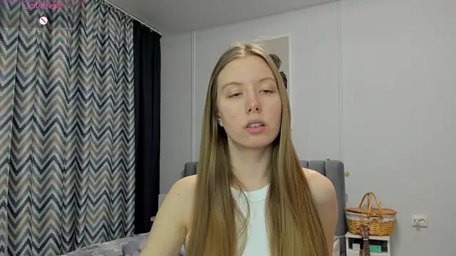 Peggy Beauty online show from March 7, 2025, 1:31 am