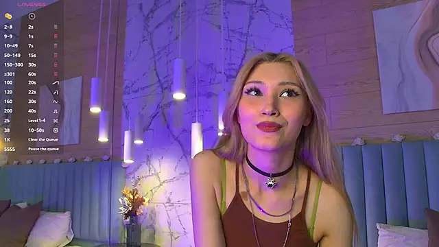 CarolReeves online show from March 19, 2025, 12:12 pm