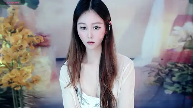 Aimee-520 online show from December 23, 2024, 7:28 am