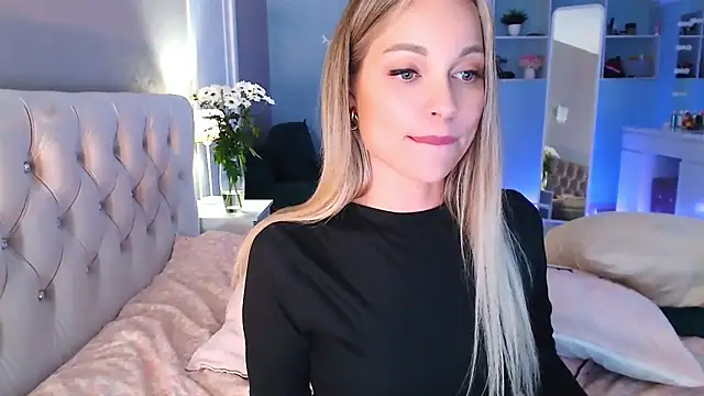 Snapshot of MissSiona chatting on February 25, 2025, 8:58 am MissSiona online show from February 25, 2025, 8:58 am