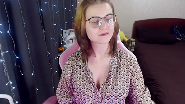 Snapshot of MissBrightShine chatting on January 29, 2025, 4:08 pm MissBrightShine online show from January 29, 2025, 4:08 pm