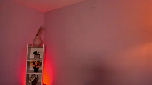  aish a  online show from March 20, 2025, 7:04 pm