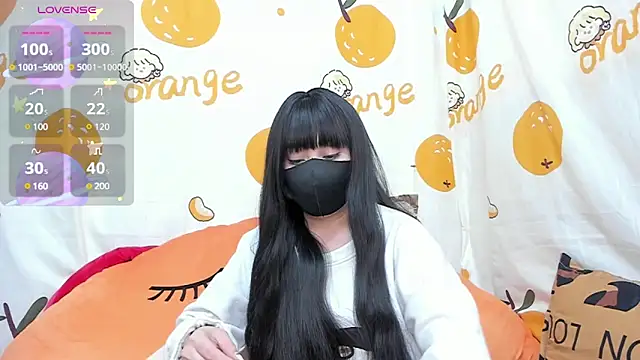 alonelove   online show from February 13, 2025, 2:45 am