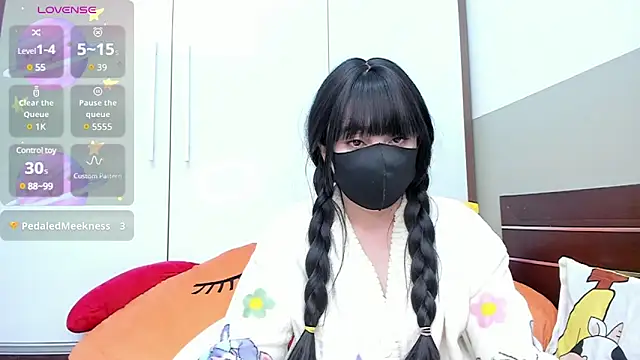 alonelove   online show from February 20, 2025, 2:29 am