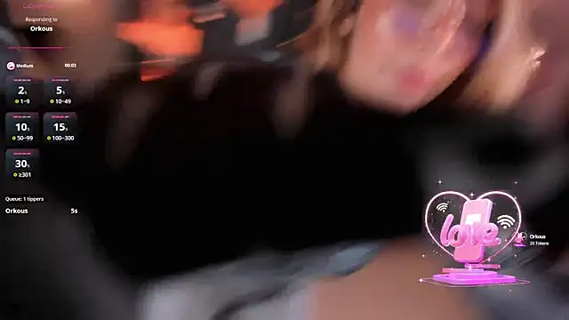 Snapshot of LisaMonroe_ chatting on February 18, 2025, 10:58 pm LisaMonroe online show from February 18, 2025, 10:58 pm