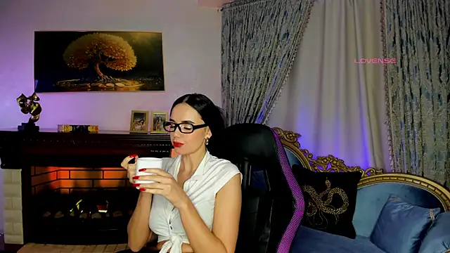 Snapshot of Black-Mamba- chatting on January 16, 2025, 2:30 pm Black-Mamba- online show from January 16, 2025, 2:30 pm