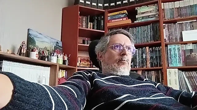 Mandra is a whore online show from October 4, 2025, 2:15 pm