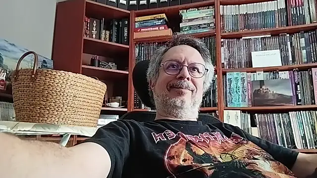 Mandra is a whore online show from October 25, 2025, 9:28 am